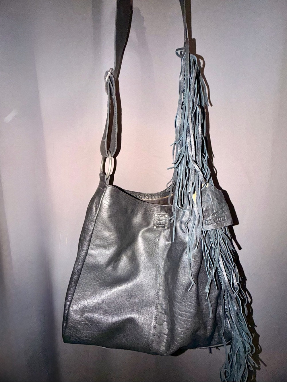 STS Fringe Detail Leather Shoulder Bag - Black